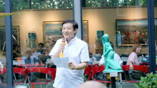 花园里的雕塑1244.png